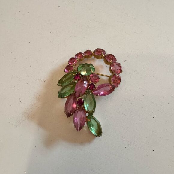 Vintage Jewelry - Vintage Juliana Brooch Pin Pendant Pink And Green unsigned